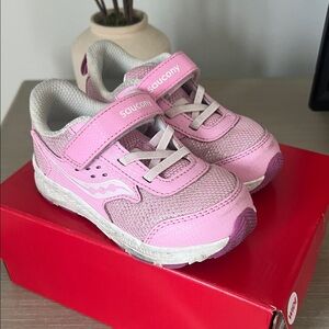 Saucony Kids Light Pink Sneakers